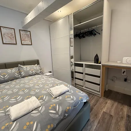 The Market Hideaway Semesterbostad